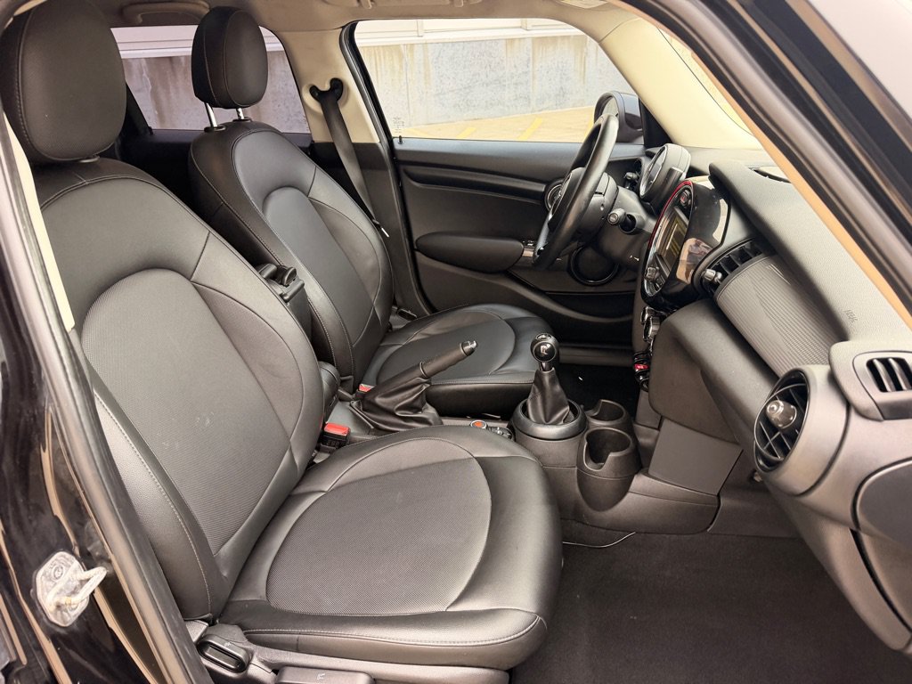 Used 2017 MINI Cooper 4-Door Hardtop FWD image 20