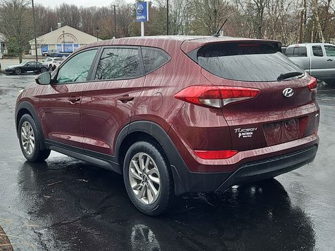 Used 2018 Hyundai Tucson SE image 6