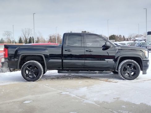 Used 2017 GMC Sierra 1500 Base image 4