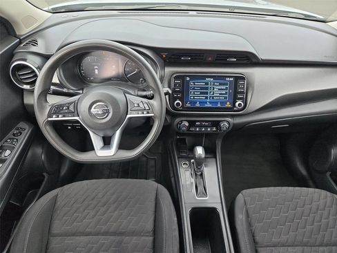 Used 2021 Nissan Kicks SV FWD image 11