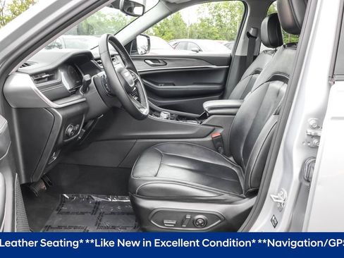 Used 2022 Jeep Grand Cherokee Limited AWD/4WD image 6