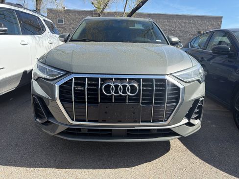 Used 2020 Audi Q3 2.0T Premium Plus w/ Premium Plus Package image 3