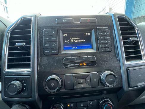 Used 2017 Ford F150 XLT w/ Trailer Tow Package image 15