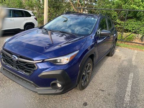 Used 2024 Subaru Crosstrek 2.0i Premium w/ Popular Package #4 AWD/4WD image 2