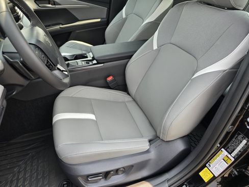New 2026 Toyota Camry SE FWD image 21