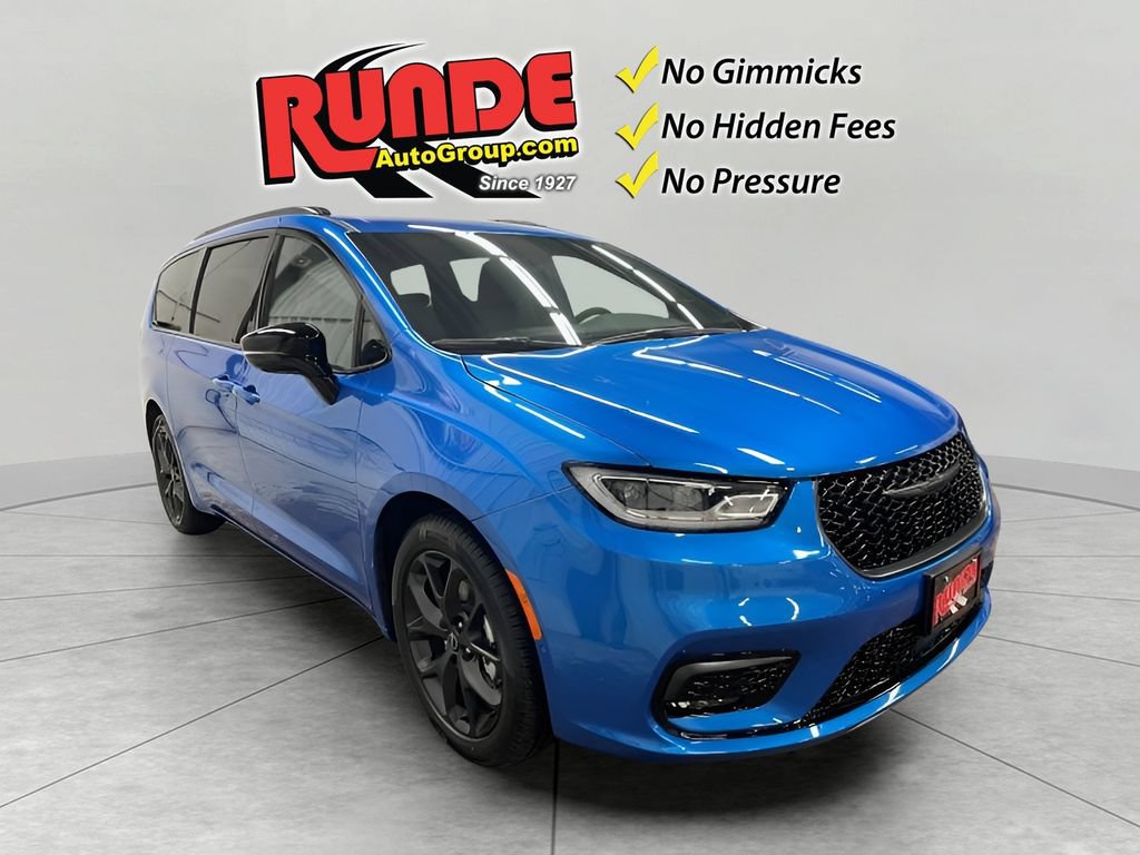New 2026 Chrysler Pacifica Select w/ S Appearance Package FWD image 7