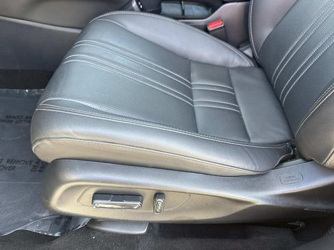 Used 2025 Honda HR-V EX-L image 26