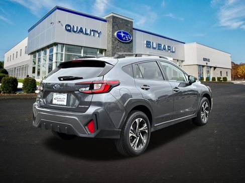 Used 2025 Subaru Crosstrek 2.5i Premium AWD/4WD image 4