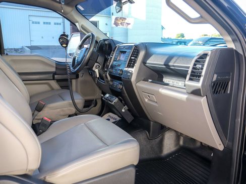 Used 2022 Ford F550 4x4 Regular Cab Super Duty w/ Power Equipment Group image 14