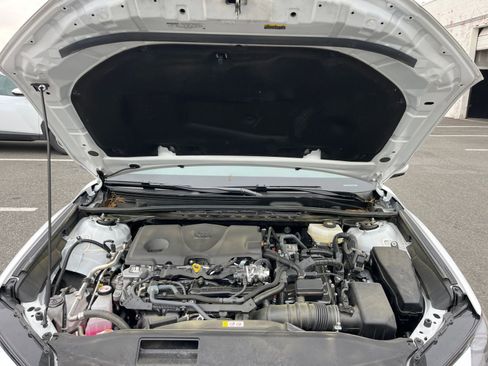 Used 2025 Toyota Camry LE image 31