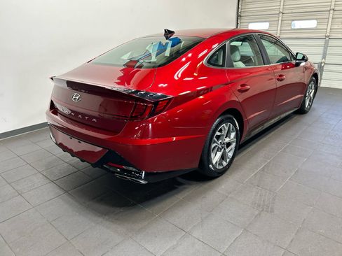 Used 2023 Hyundai Sonata SEL w/ Cargo Package FWD image 3