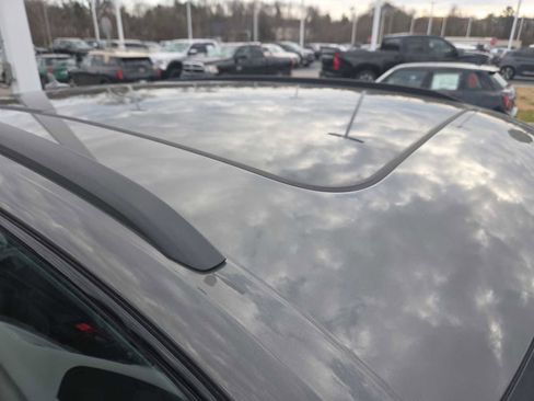 Used 2025 Audi Q5 2.0T Premium image 2