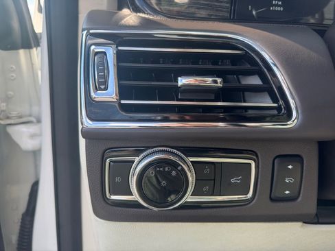 Used 2021 Lincoln Navigator L Black Label w/ Special Edition Package AWD/4WD image 23