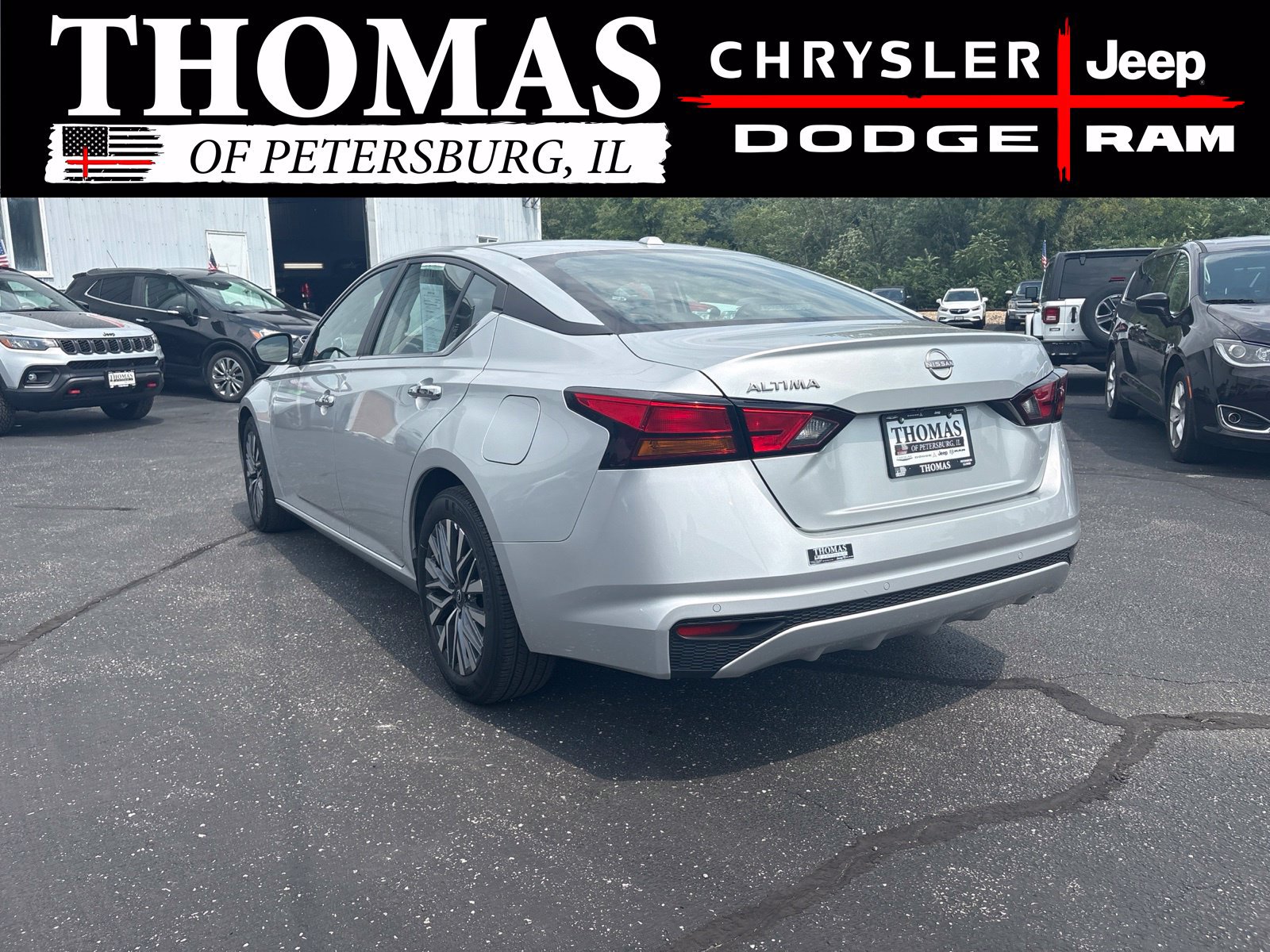 Used 2025 Nissan Altima 2.5 SV FWD image 5