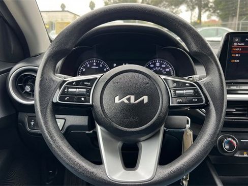 Used 2023 Kia Forte LXS image 33