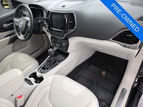 Used 2020 Jeep Cherokee Limited FWD image 29