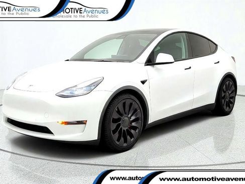 Used 2021 Tesla Model Y Performance AWD/4WD image 1