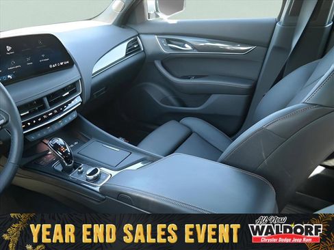 Used 2025 Cadillac CT5 Sport w/ Technology Package image 8