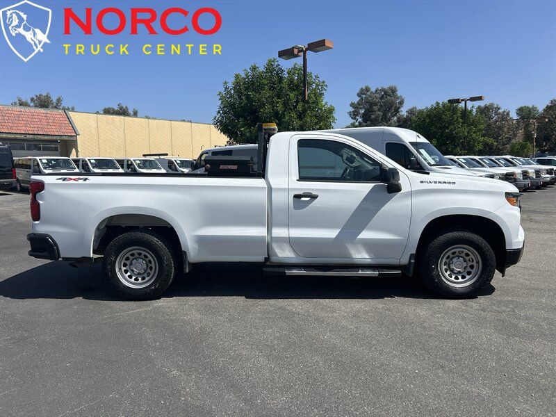 Used 2022 Chevrolet Silverado 1500 W/T w/ WT Value Package AWD/4WD image 1
