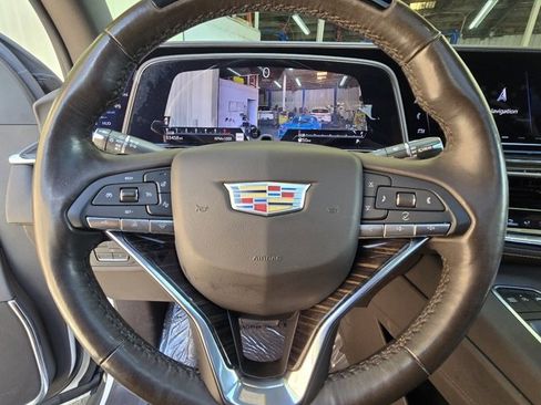 Used 2022 Cadillac Escalade ESV Premium Luxury w/ Performance Package image 34