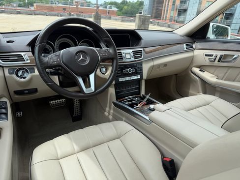 Used 2015 Mercedes-Benz E 350 4MATIC Sedan image 12
