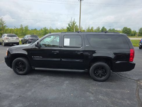 Used 2009 GMC Yukon XL SLT w/ Preferred Package AWD/4WD image 9