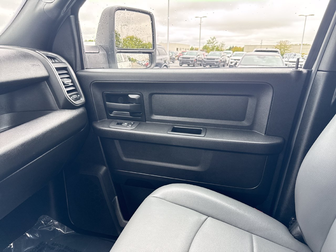 Used 2025 RAM 2500 Tradesman AWD/4WD image 27