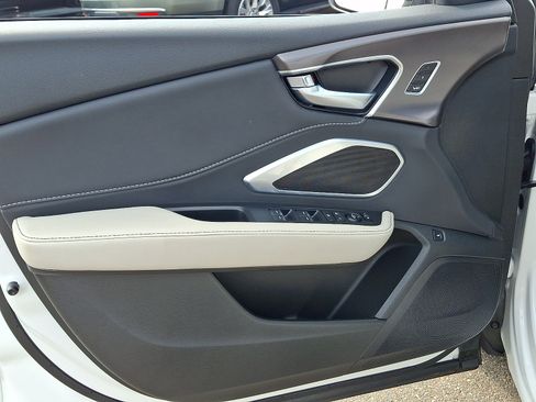 Certified 2026 Acura RDX SH-AWD image 12