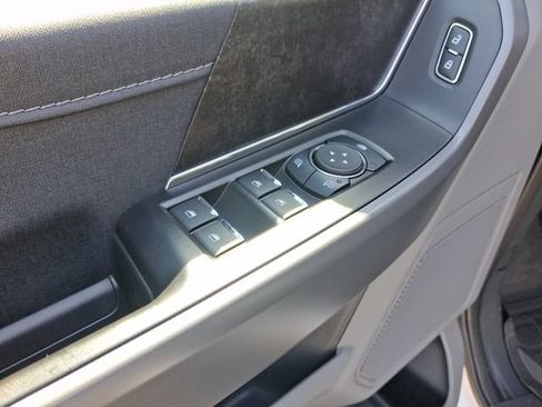 Used 2025 Ford F150 Lightning XLT AWD/4WD image 14