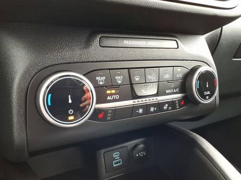 Certified 2023 Ford Escape Active AWD/4WD image 19