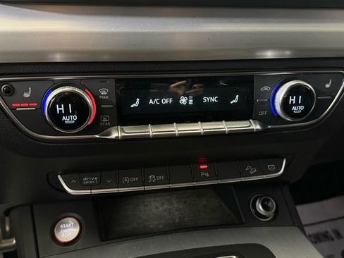 Used 2018 Audi SQ5 Premium Plus w/ Navigation Package image 35