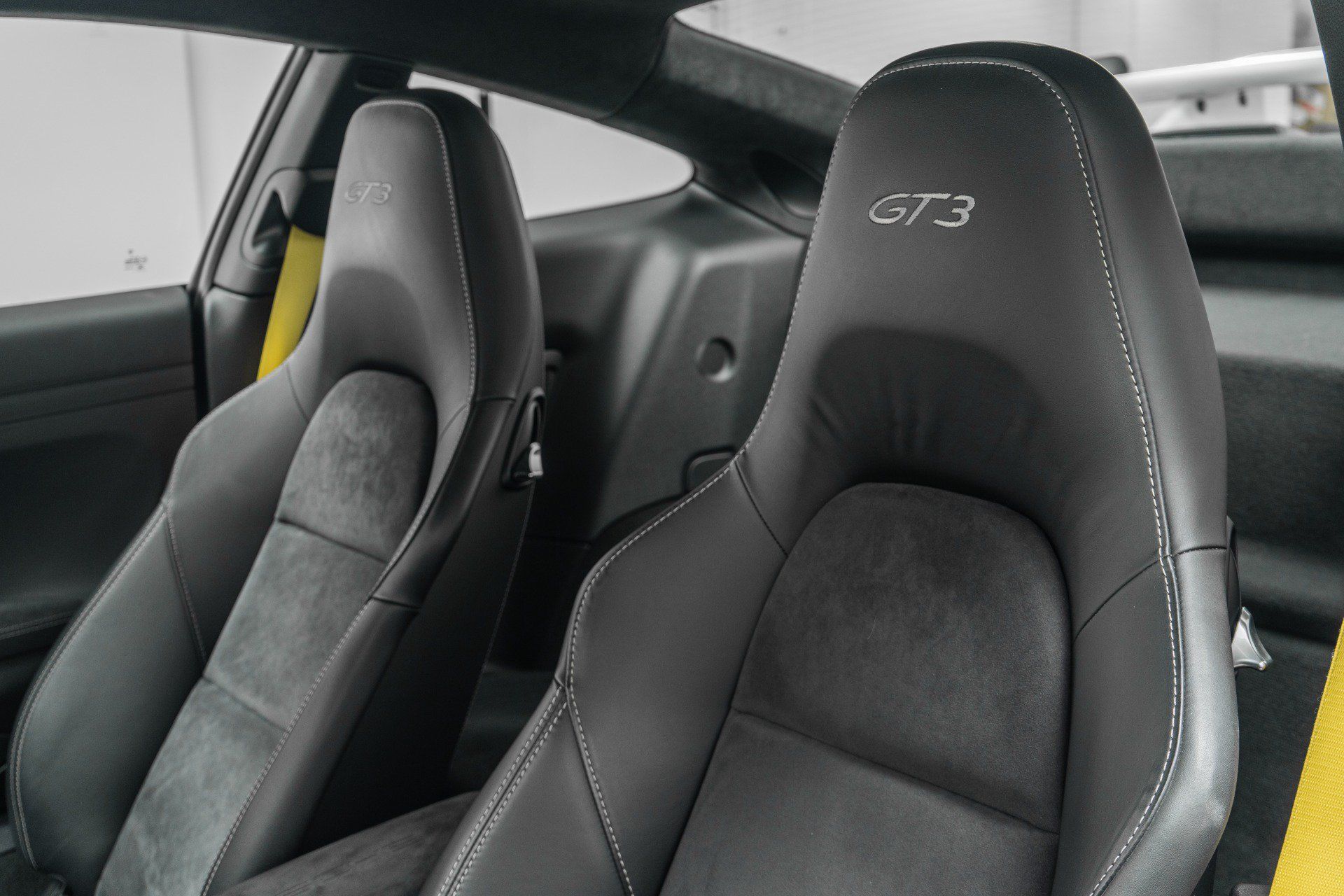 Used 2018 Porsche 911 GT3 RWD image 26