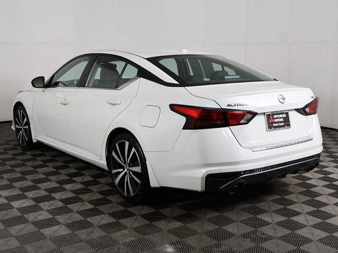 Used 2022 Nissan Altima 2.5 SR image 6