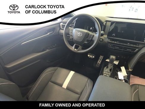 Used 2026 Toyota Camry SE FWD image 17