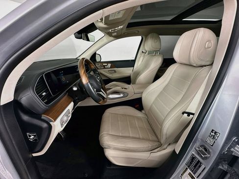 Used 2022 Mercedes-Benz GLS 450 4MATIC w/ AMG Line Exterior image 21