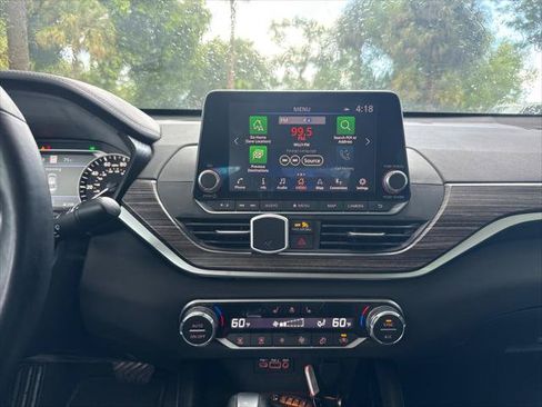 Used 2020 Nissan Altima 2.5 SL FWD image 33