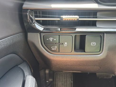 Used 2026 Kia Sportage EX w/ EX Panorama Roof Package AWD/4WD image 23
