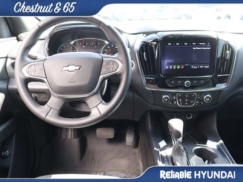 Used 2023 Chevrolet Traverse LT FWD image 21