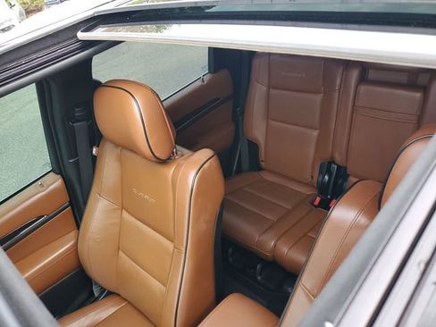 Certified 2018 Jeep Grand Cherokee Summit w/ Platinum Series Group image 37