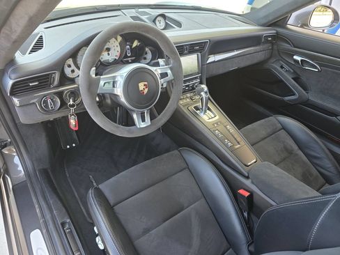 Used 2015 Porsche 911 GT3 RWD image 12