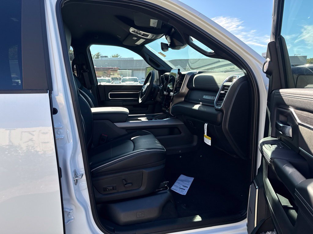 New 2027 RAM 2500 Laramie w/ Night Edition AWD/4WD image 27