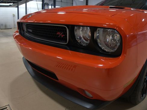 Used 2009 Dodge Challenger R/T image 10
