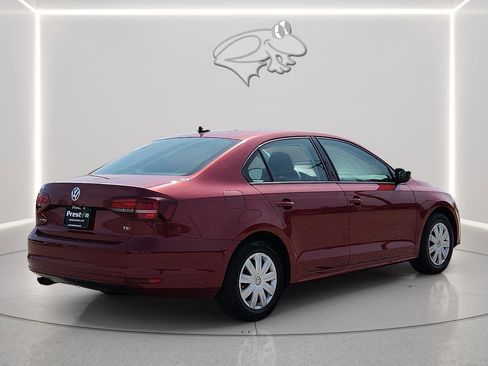 Used 2016 Volkswagen Jetta S image 5