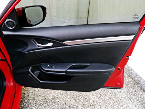 Used 2020 Honda Civic Sport image 11