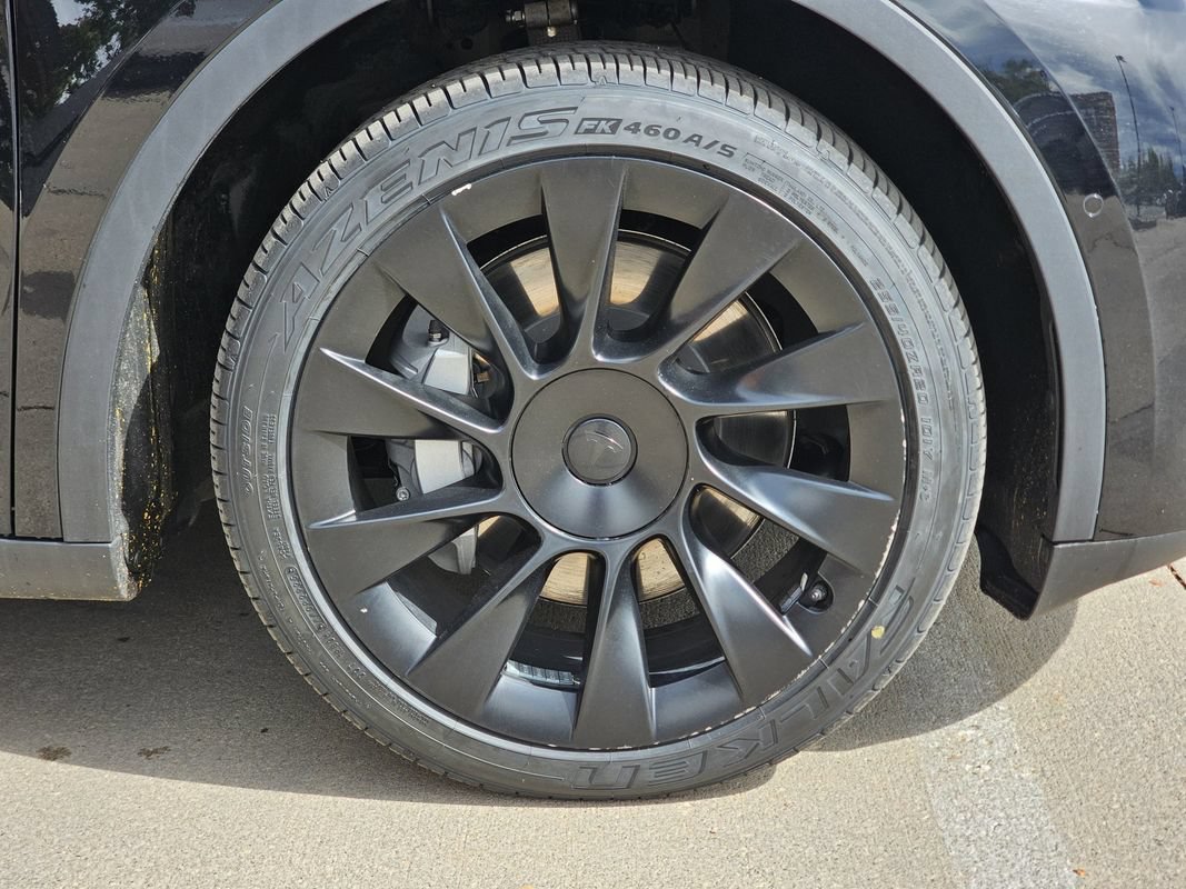 Used 2021 Tesla Model Y Long Range AWD/4WD image 33