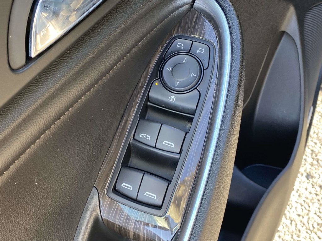 Used 2024 Chevrolet Malibu LT FWD image 16