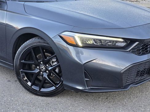 Used 2025 Honda Civic Sport image 9