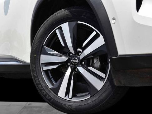 Used 2023 Nissan Rogue SL w/ SL Premium Package FWD image 3