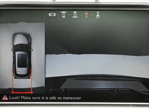 Used 2019 Bentley Bentayga image 97