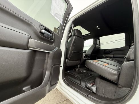 Used 2021 GMC Sierra 1500 AT4 w/ AT4 Value Package image 24